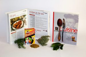 Livre 150 recettes + 1 boite Épices Rabelais 50grs